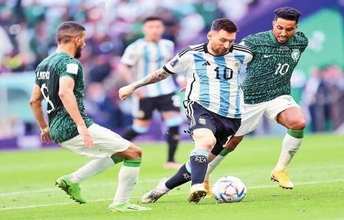 全英羽球赛｜2局挫拉什亚森 李诗沣4强战石宇奇