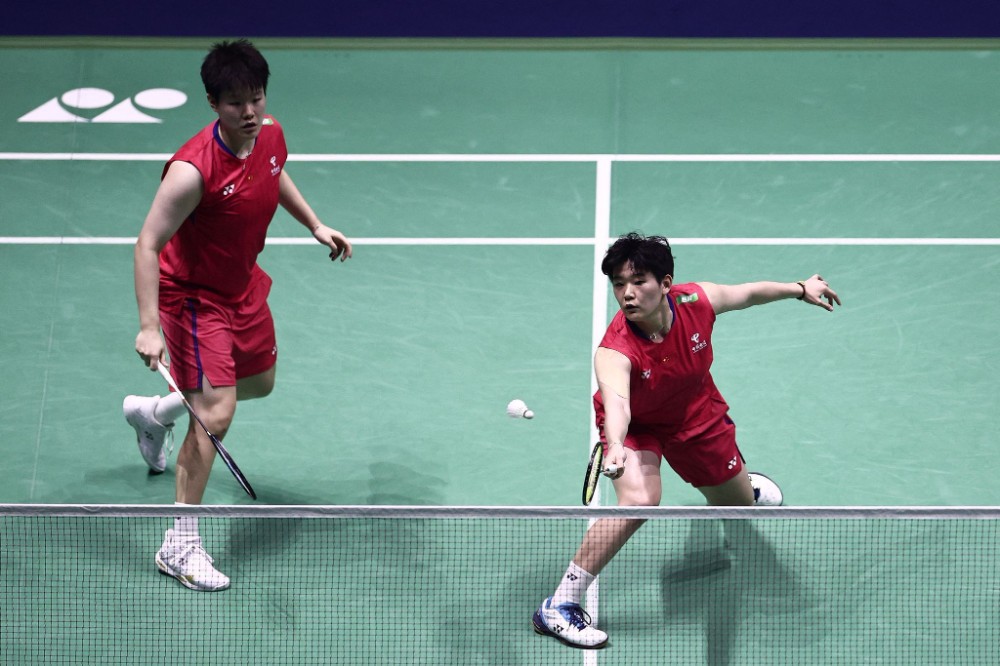 更是两国足 更是两国足