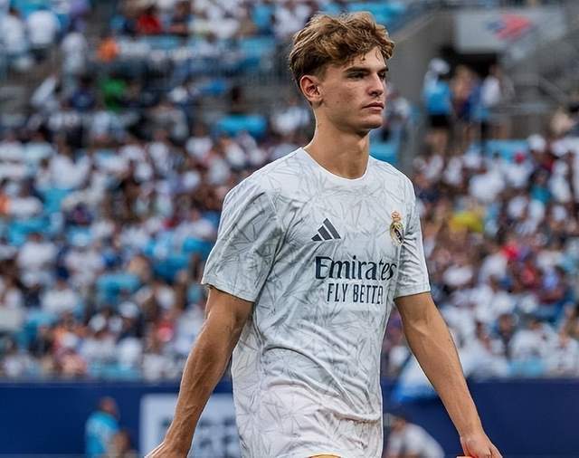 不仅是来自 不仅是来自