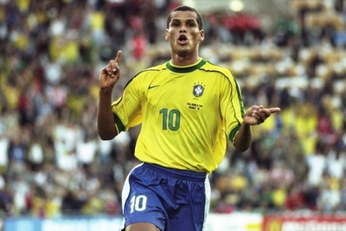 通过及时的 通过及时的