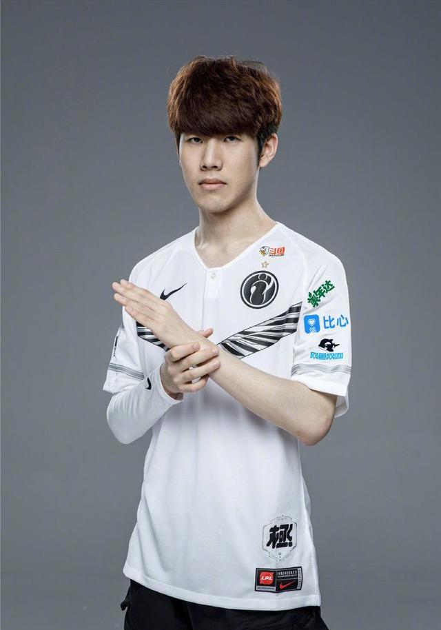 迪温琴佐的 迪温琴佐的