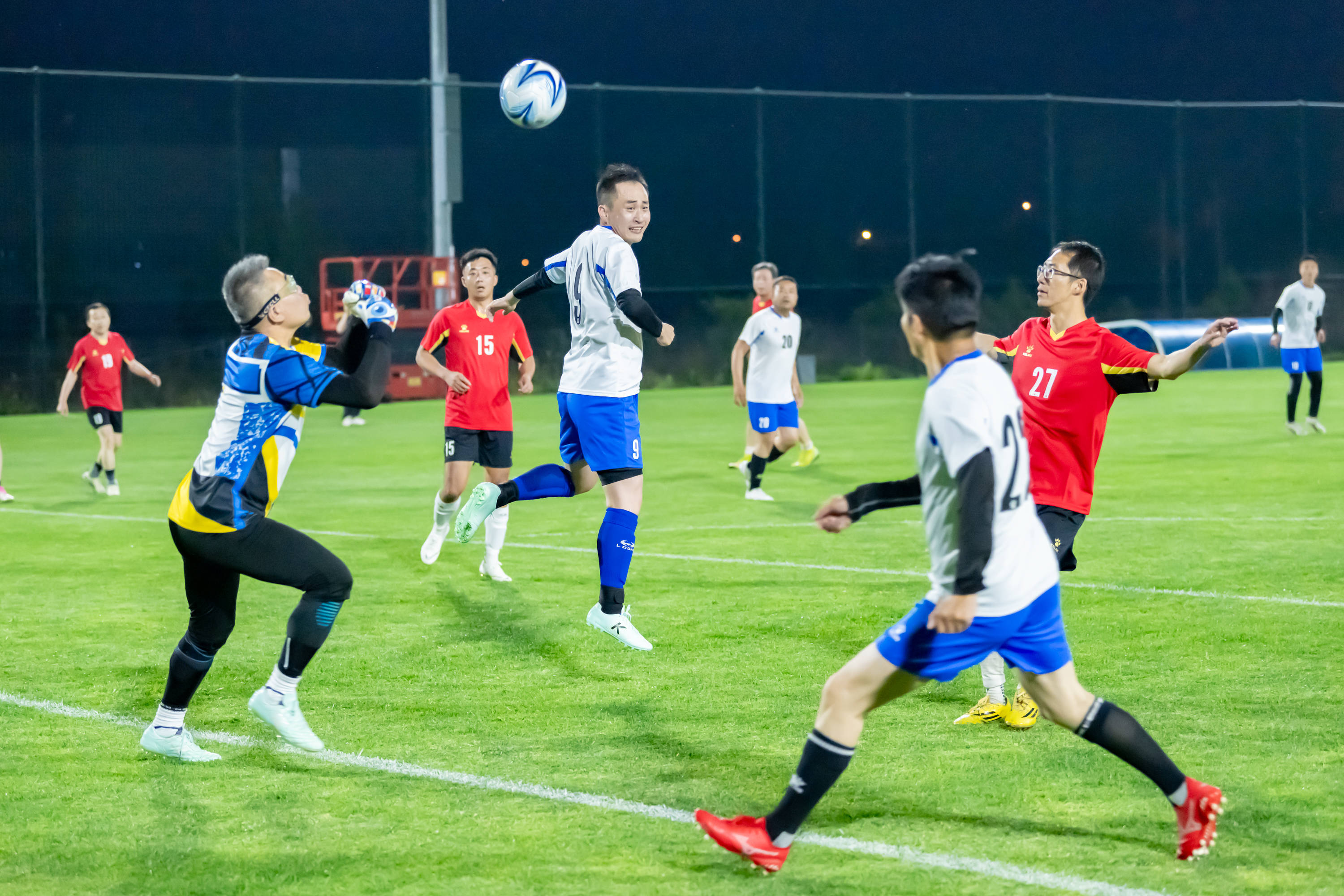 并在关键时 并在关键时